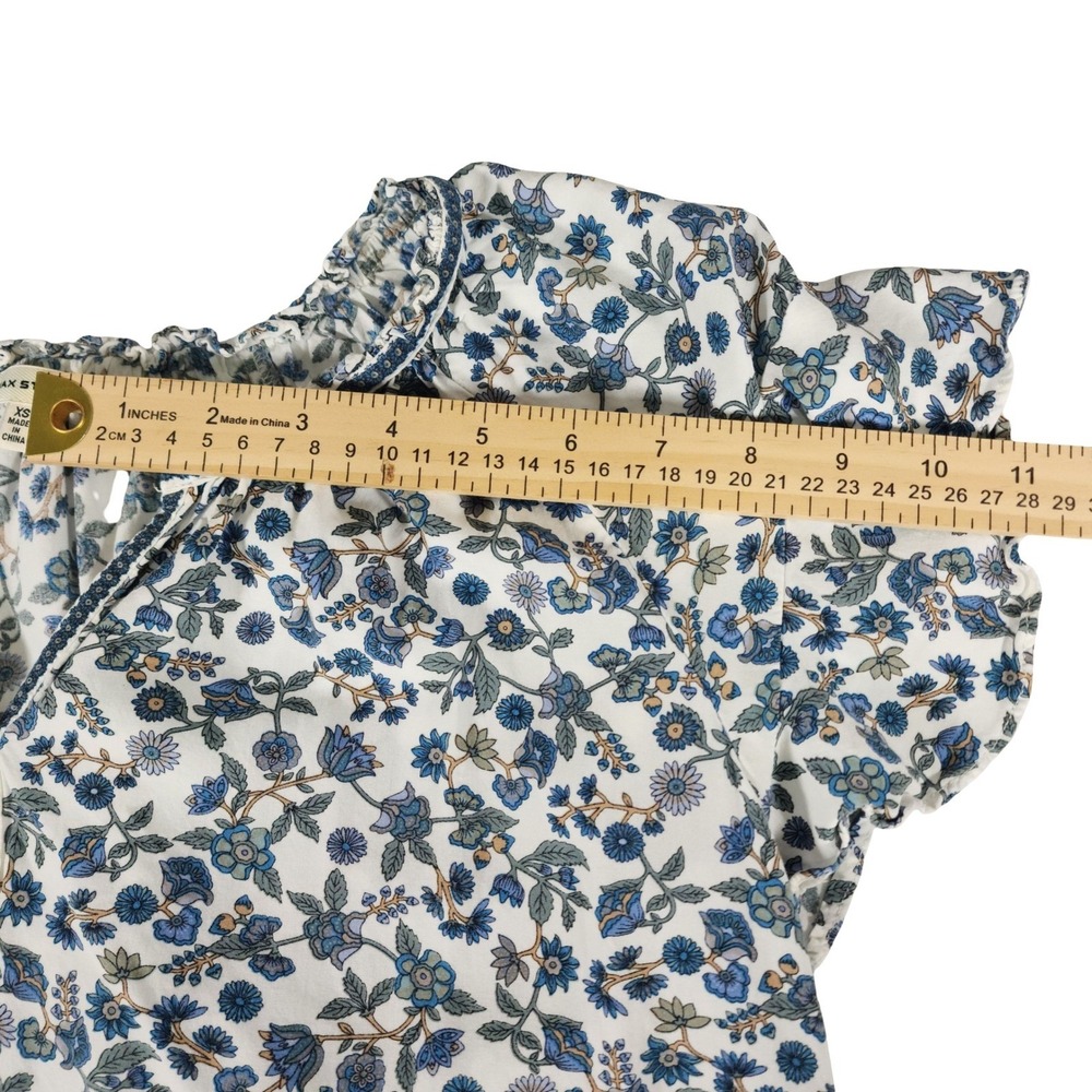 MAX STUDIO‎ Womens XS Floral Print V Neck Flutter Sleeve Blouse Top White Blue - Picture 7 of 8